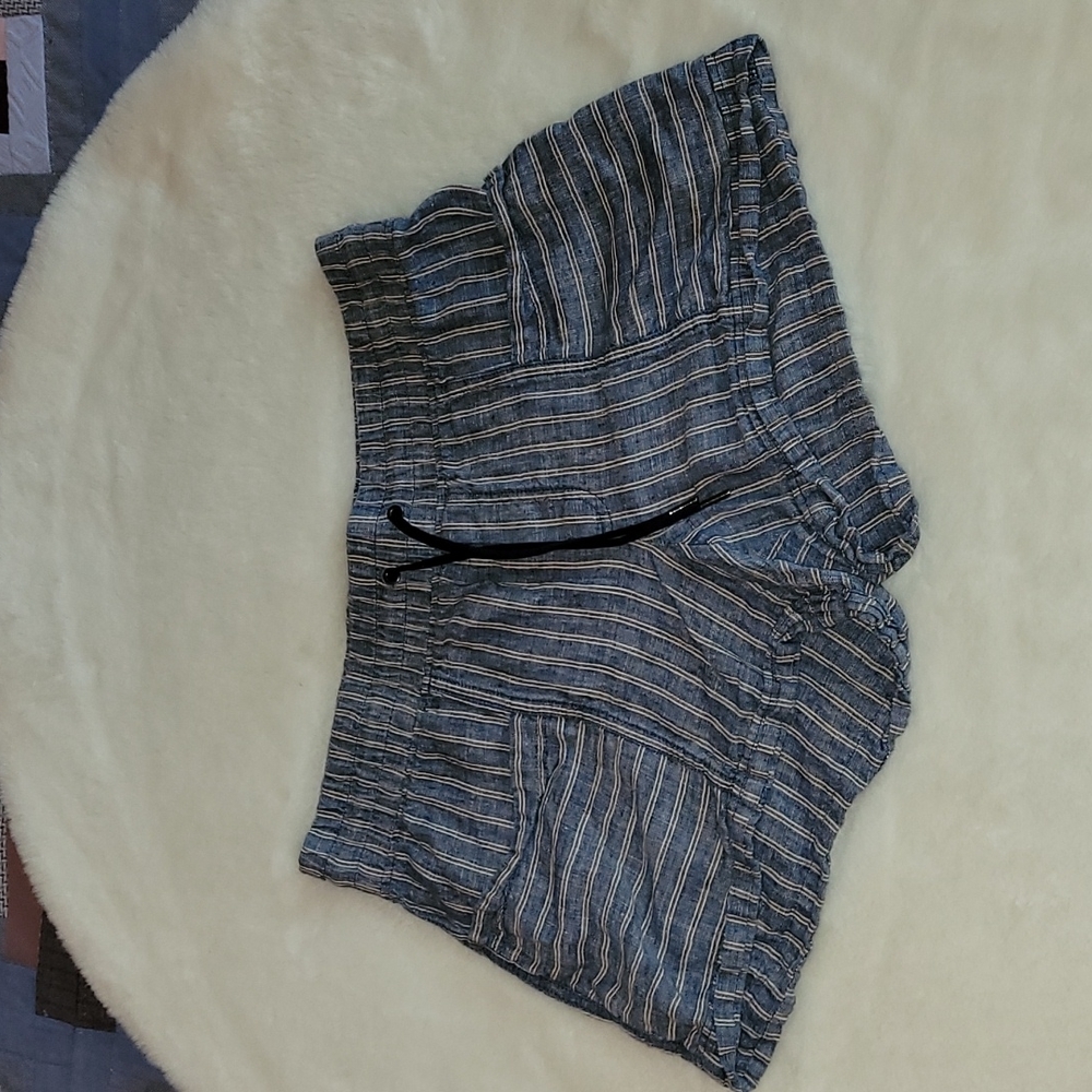 Athleta Blue Striped Summer Lightweight Casual Linen Drawstring Shorts